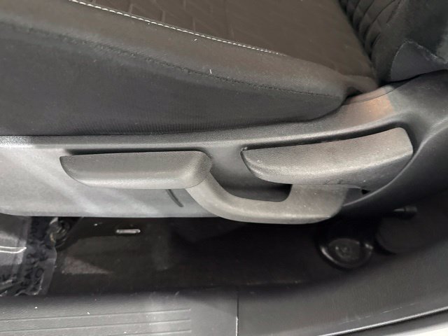 Used 2023 Nissan Kicks SV w/ Interior Electronics Package FWD image 20
