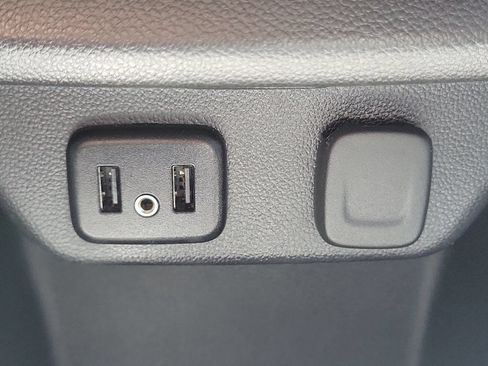 Used 2019 Chevrolet Traverse LT w/ LT Premium Package FWD image 29