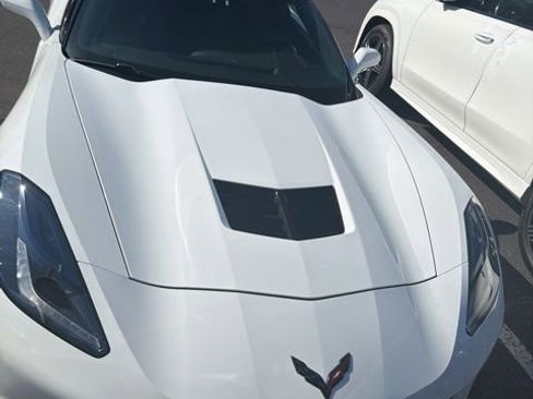 Used 2017 Chevrolet Corvette Stingray Coupe w/ Carbon Flash Badge Package RWD image 2