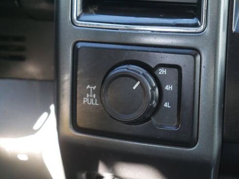 Used 2022 Ford F350 XLT w/ XLT Value Package image 9