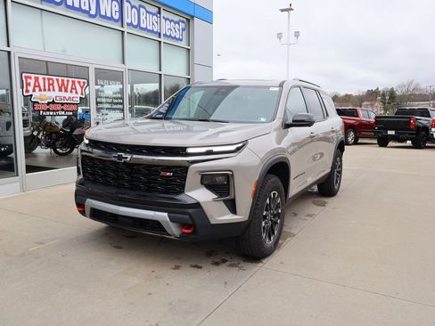 New 2026 Chevrolet Traverse Z71 w/ Enhanced Driving Package image 6