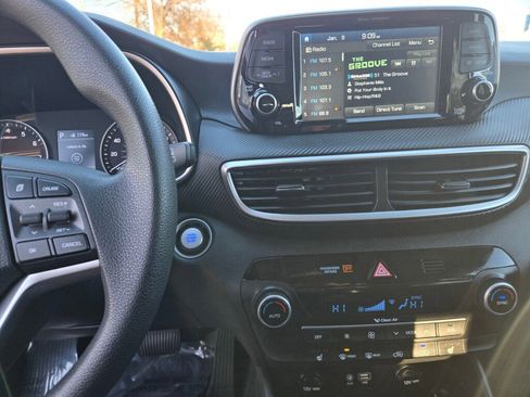 Used 2019 Hyundai Tucson SEL image 14