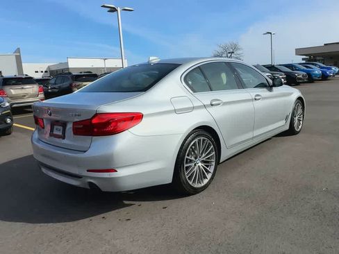 Used 2020 BMW 530i xDrive w/ Premium Package image 8