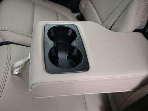 Used 2020 Ford Escape SE Sport image 29