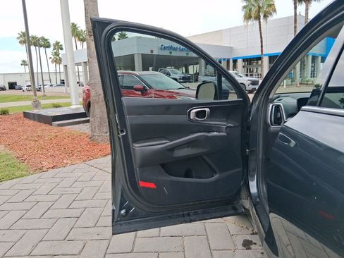 Used 2024 Kia Sorento S w/ Panoramic Sunroof Package FWD image 14