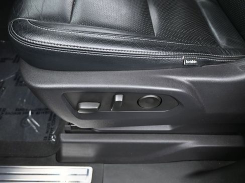 Used 2023 Chevrolet Silverado 1500 LT image 15