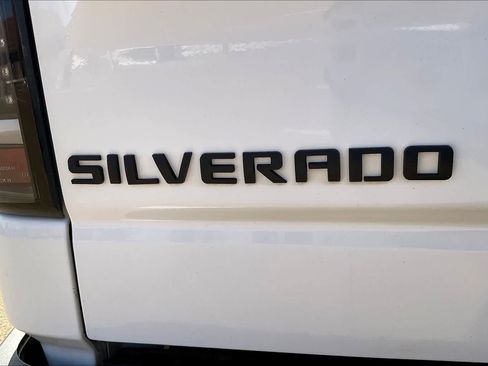 Used 2019 Chevrolet Silverado 1500 Custom w/ Custom Convenience Package image 7