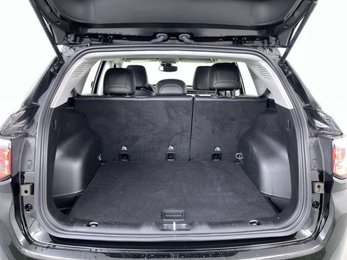 Used 2022 Jeep Compass Limited image 21