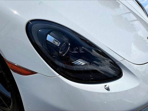 Used 2023 Porsche 718 Cayman RWD image 32