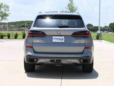 Used 2026 BMW X5 xDrive40i w/ Executive Package AWD/4WD image 8