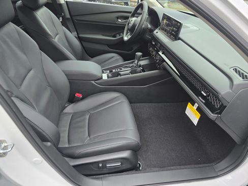 New 2025 Honda Accord Touring image 11