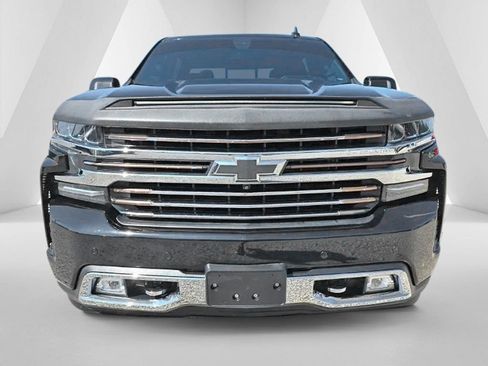 Used 2020 Chevrolet Silverado 1500 High Country w/ Technology Package AWD/4WD image 2