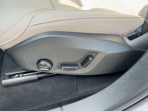 New 2026 Volvo XC90 B6 Plus w/ Protection Package Premier image 13