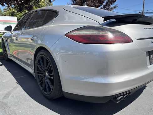 Used 2010 Porsche Panamera Turbo AWD/4WD image 8