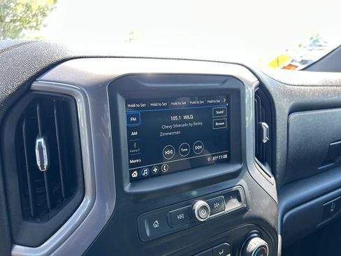 Used 2019 Chevrolet Silverado 1500 Custom w/ Custom Value Package AWD/4WD image 28