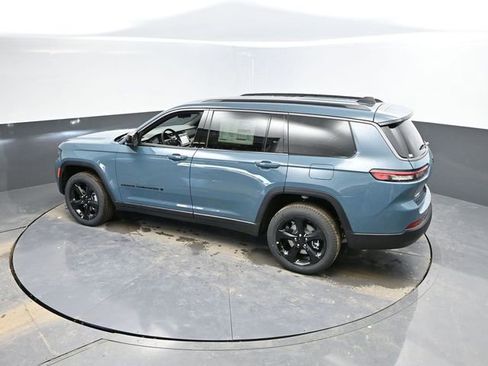 New 2026 Jeep Grand Cherokee L Limited image 35
