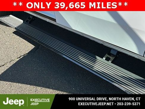 Used 2024 Jeep Grand Wagoneer L Series II w/ Quick Order Packagew 28T image 13