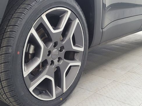 Used 2021 Jeep Renegade Sport FWD image 31
