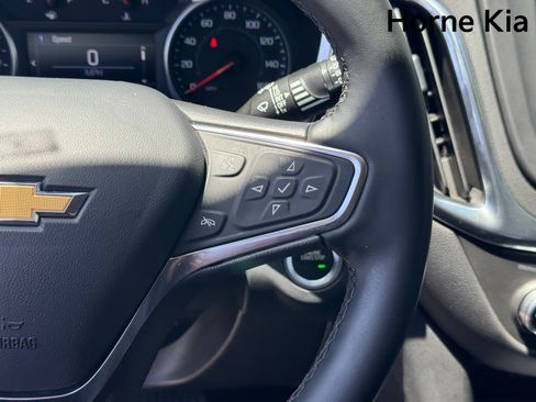 Used 2024 Chevrolet Equinox LT FWD image 19