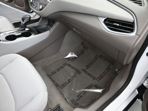 Used 2021 Chevrolet Malibu LS image 21