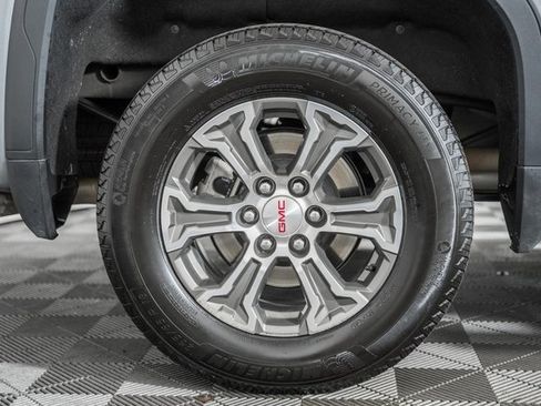 Used 2025 GMC Sierra 1500 SLT image 19