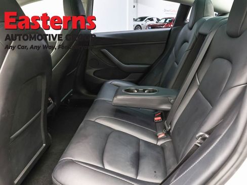 Used 2023 Tesla Model 3 Standard Range image 17
