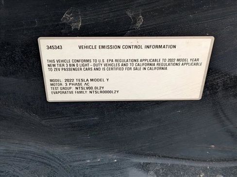Used 2022 Tesla Model Y Performance AWD/4WD image 23
