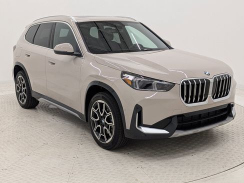 Used 2026 BMW X1 xDrive28i AWD/4WD image 7