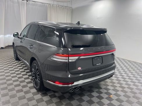Used 2022 Lincoln Aviator Black Label AWD/4WD image 6