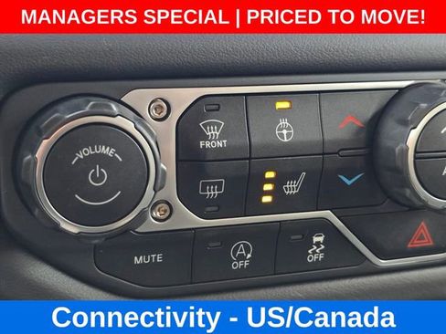 Used 2025 Jeep Gladiator Mojave w/ Convenience Group AWD/4WD image 27