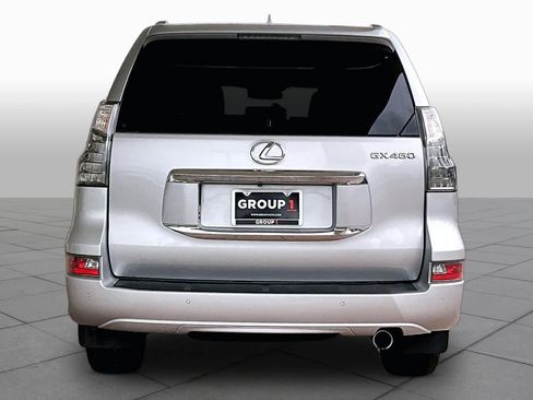 Used 2014 Lexus GX 460 w/ Premium Package AWD/4WD image 5