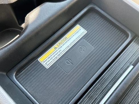 Used 2018 Honda Odyssey Elite image 32