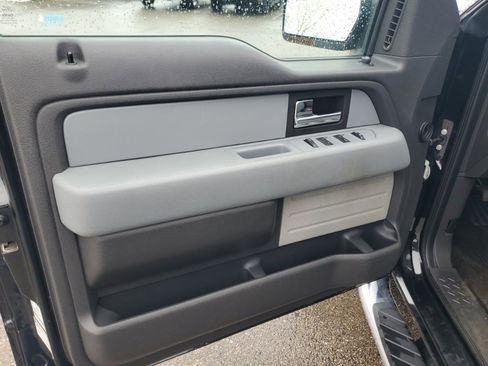Used 2013 Ford F150 XLT w/ Luxury Equipment Group image 8