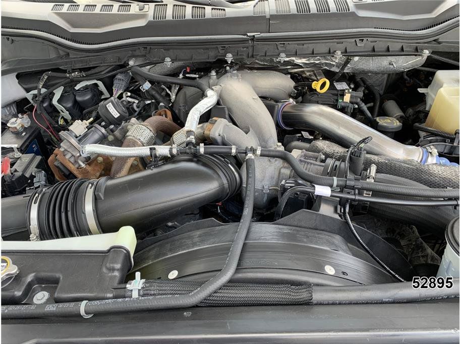 Used 2022 Ford F550 4x4 Regular Cab Super Duty image 17