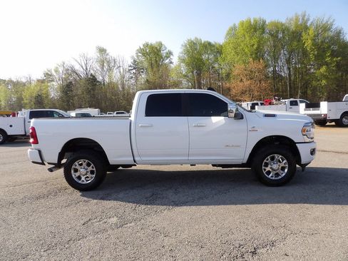 Used 2024 RAM 2500 Laramie AWD/4WD image 9