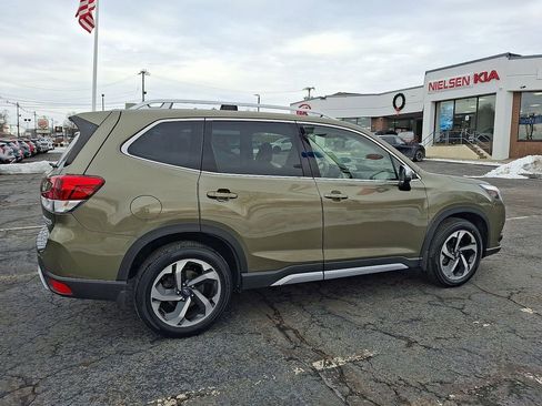 Used 2023 Subaru Forester Touring AWD/4WD image 18