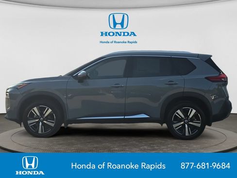 Used 2021 Nissan Rogue SL FWD image 2