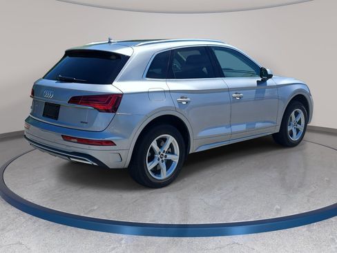 Used 2023 Audi Q5 2.0T Premium w/ Convenience Package AWD/4WD image 5