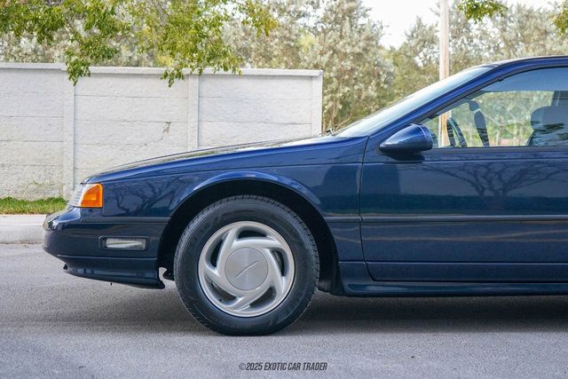 Used 1989 Ford Thunderbird Super RWD image 4