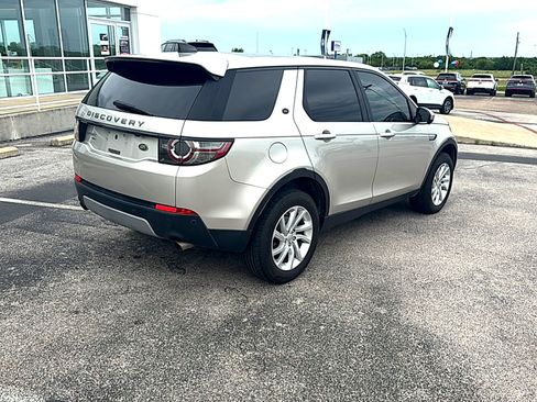 Used 2017 Land Rover Discovery Sport HSE AWD/4WD image 3