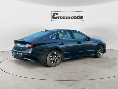 Used 2025 Hyundai Sonata SEL FWD image 5