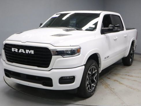 Used 2025 RAM 1500 Laramie w/ Sport Appearance Package AWD/4WD image 8