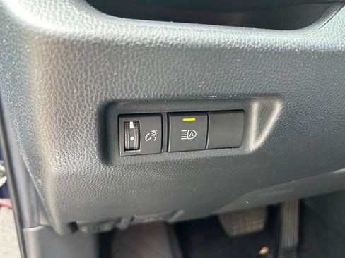 Used 2023 Toyota RAV4 XLE FWD image 19
