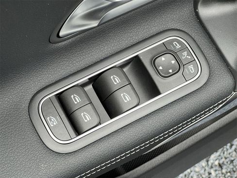 Certified 2025 Mercedes-Benz CLA 250 4MATIC image 13