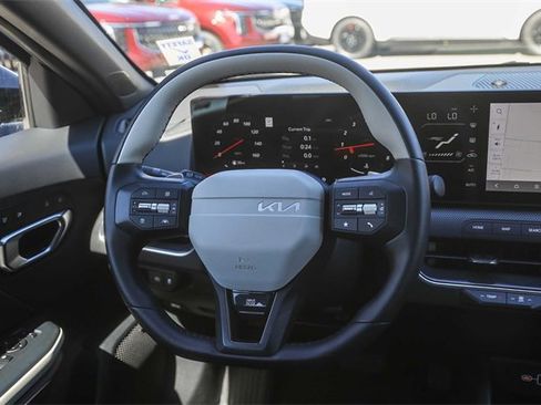 Certified 2025 Kia K4 GT-Line w/ GT-Line Premium Package image 17