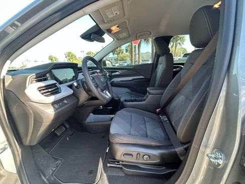 New 2027 Chevrolet Bolt LT w/ Comfort Package FWD image 13