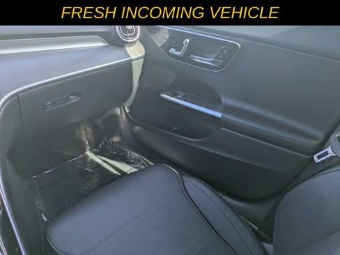 Used 2025 Mercedes-Benz C 300 4MATIC Sedan image 15