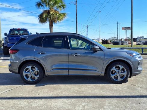 Certified 2024 Ford Escape ST-Line image 8