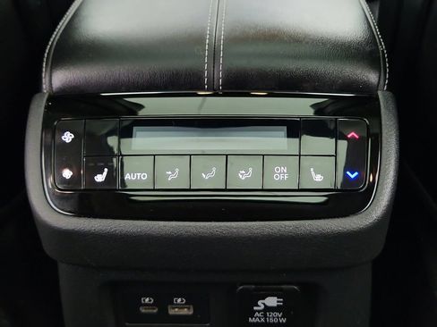 Used 2023 INFINITI QX60 Sensory AWD/4WD image 29