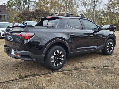 Certified 2025 Hyundai Santa Cruz SEL FWD image 4